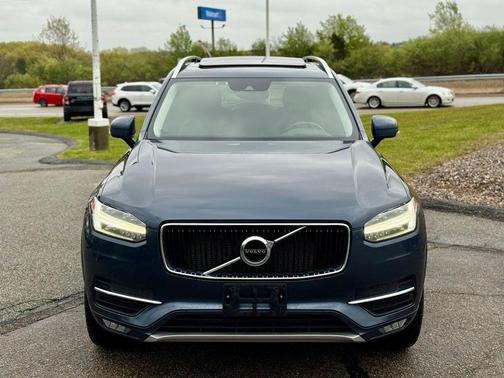 Blue 2019 Volvo XC90 T5 Momentum
