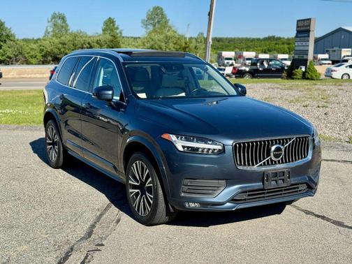 Denim Blue Metallic 2020 Volvo XC90 T5 Momentum