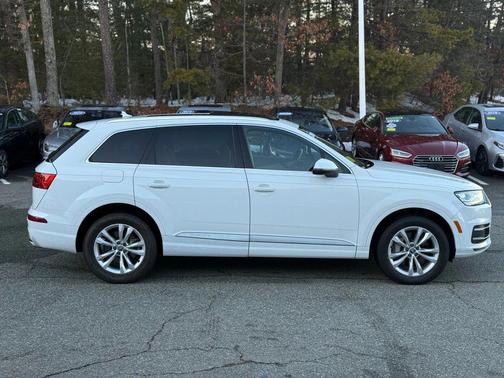 2019 Audi Q7 45 Premium