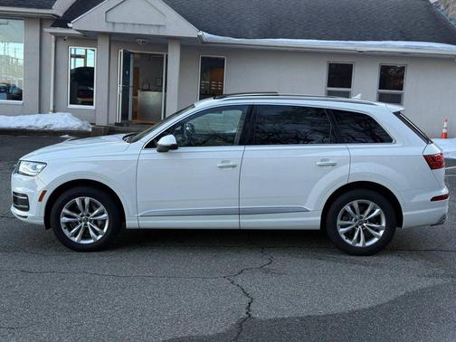 2019 Audi Q7 45 Premium