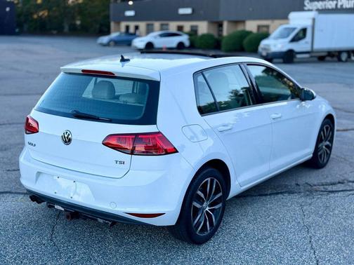 2015 Volkswagen Golf Auto TSI SE