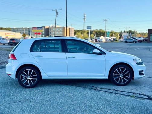 2015 Volkswagen Golf Auto TSI SE