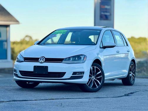 2015 Volkswagen Golf Auto TSI SE