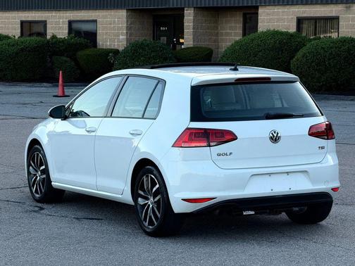 2015 Volkswagen Golf Auto TSI SE