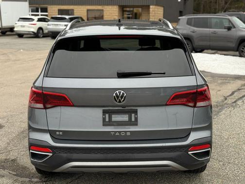 2024 Volkswagen Taos 1.5T SE
