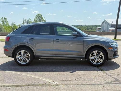 2017 Audi Q3 2.0T Premium
