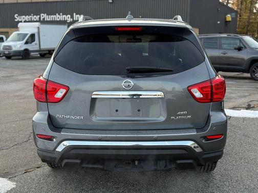 2019 Nissan Pathfinder Platinum