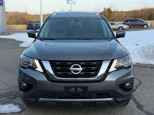 2019 Nissan Pathfinder Platinum
