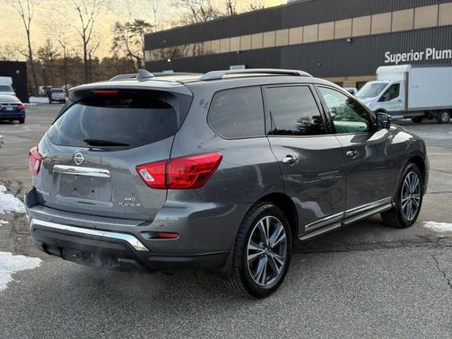 2019 Nissan Pathfinder Platinum