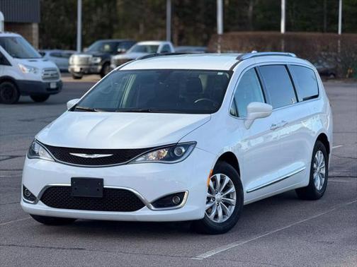 2018 Chrysler Pacifica Touring-L