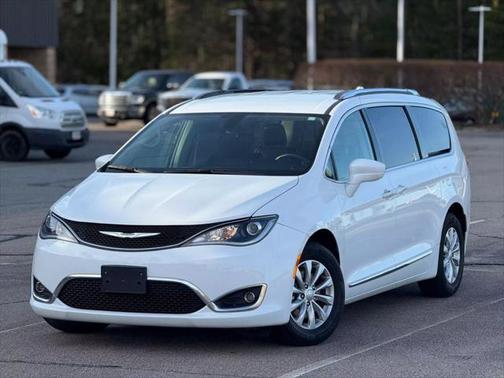 2018 Chrysler Pacifica Touring-L