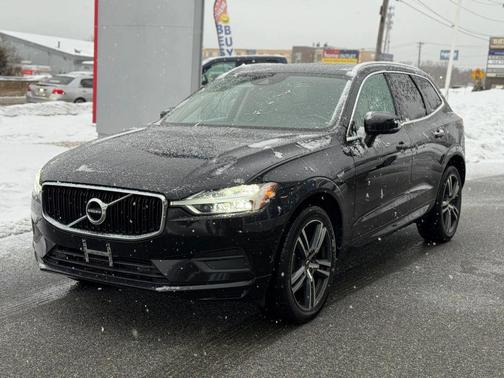 2020 Volvo XC60 T5 Momentum