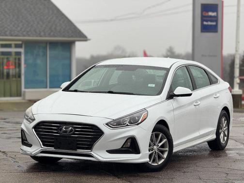 2018 Hyundai SONATA SE