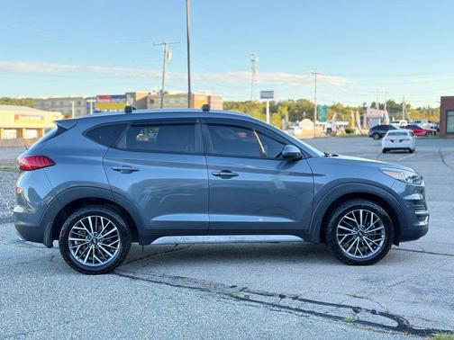 2019 Hyundai TUCSON SE