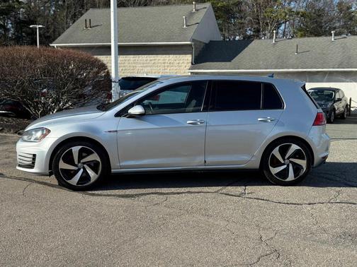 2017 Volkswagen Golf GTI 2.0T S 4-Door
