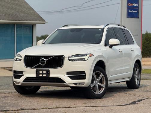 2018 Volvo XC90 T5 Momentum