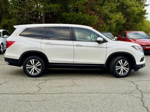 2017 Honda Pilot EX
