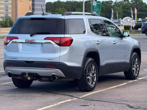 2017 GMC Acadia SLT-1