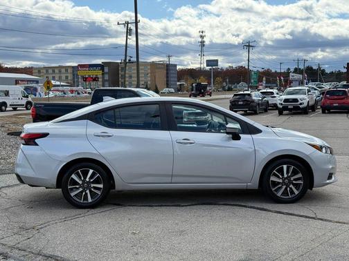 2021 Nissan Versa 1.6 SV