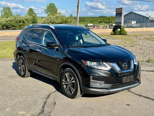 Magnetic Black Pearl 2019 Nissan Rogue SV