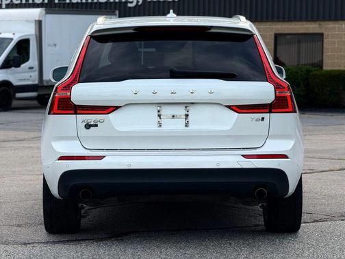 2018 Volvo XC60 T6 Momentum