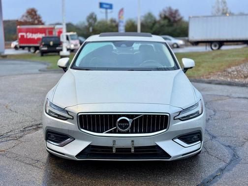 2019 Volvo S60 T5