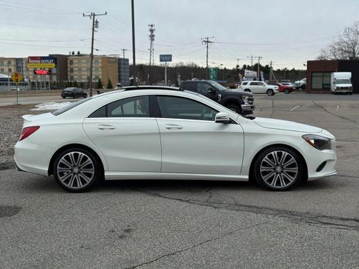 2017 Mercedes-Benz CLA 250 4MATIC