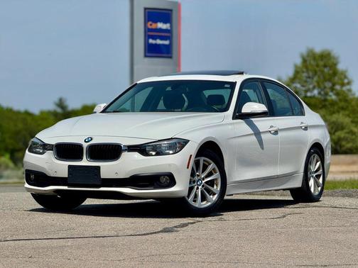 White 2016 BMW 320 i