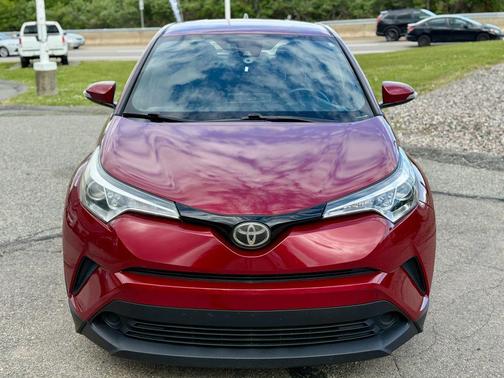 2018 Toyota C-HR XLE Sport Utility 4D