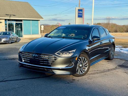 2022 Hyundai SONATA Hybrid Limited
