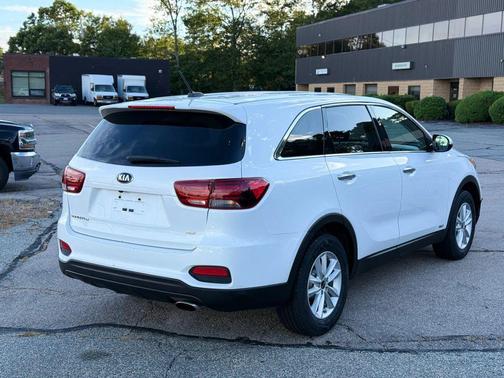 2019 Kia Sorento LX