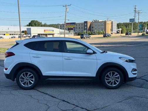 2016 Hyundai TUCSON Sport