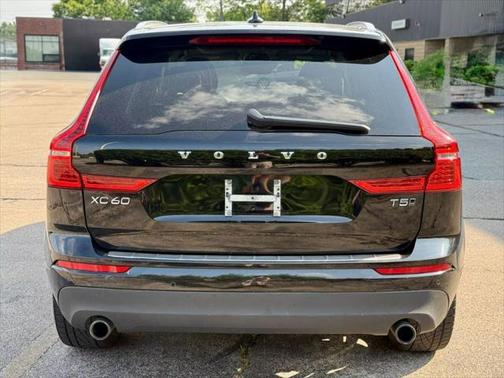 2018 Volvo XC60 T5 Momentum