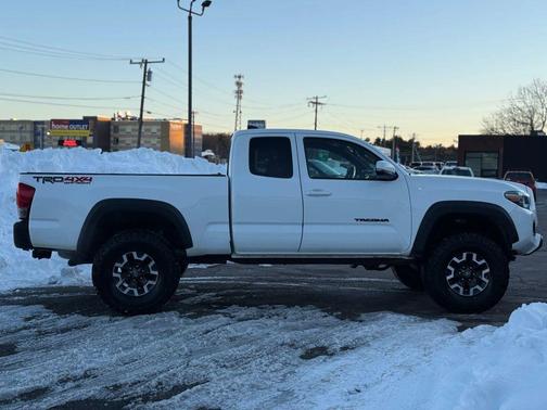 2016 Toyota Tacoma TRD Sport
