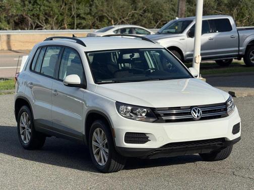 2018 Volkswagen Tiguan Limited 2.0T 4MOTION