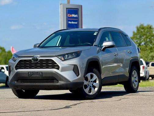 Silver Sky Metallic 2019 Toyota RAV4 LE