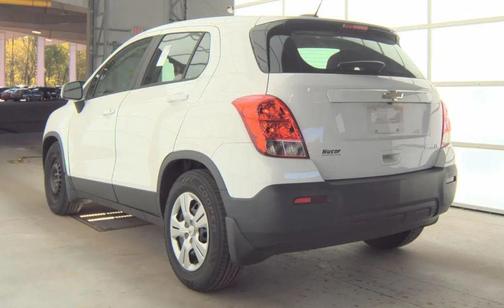 Summit White 2016 Chevrolet Trax LS