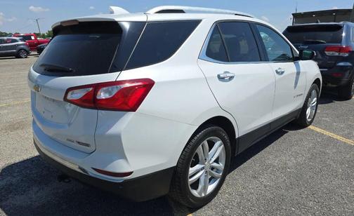 White 2018 Chevrolet Equinox Premier