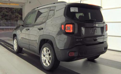Granite Crystal Metallic Clearcoat 2018 Jeep Renegade Sport