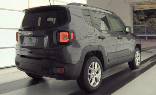 Granite Crystal Metallic Clearcoat 2018 Jeep Renegade Sport