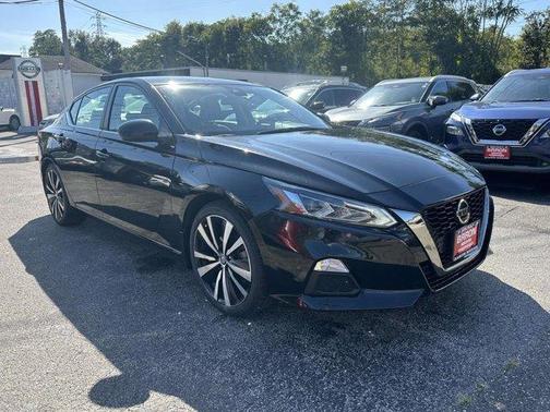 2022 Nissan Altima 2.5 SR
