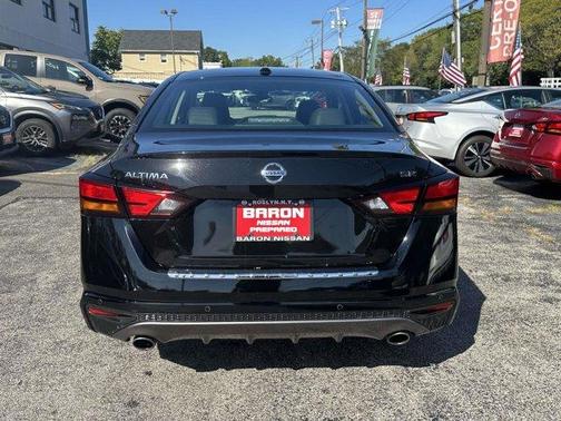 2022 Nissan Altima 2.5 SR