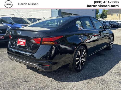 2022 Nissan Altima 2.5 SR
