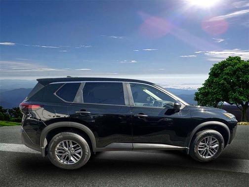 2022 Nissan Rogue S