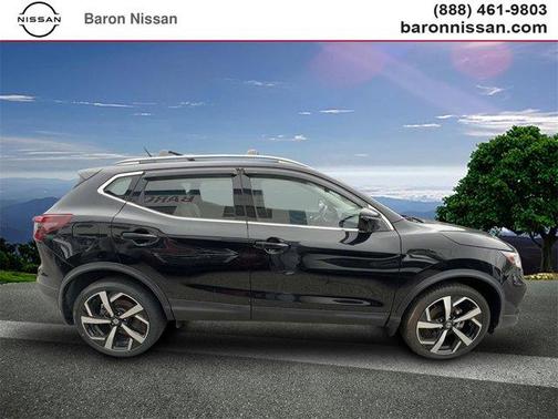 2022 Nissan Rogue Sport SL