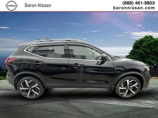 2022 Nissan Rogue Sport SL