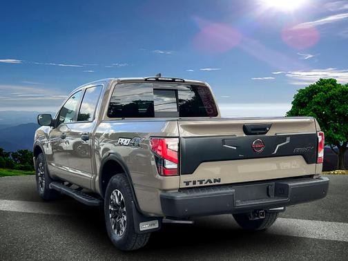 2023 Nissan Titan PRO-4X