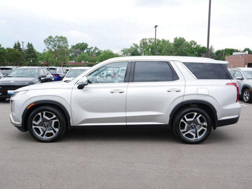 2025 Hyundai PALISADE SEL Premium