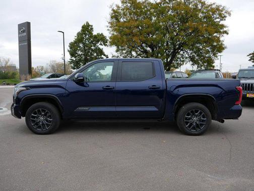 2022 Toyota Tundra Platinum