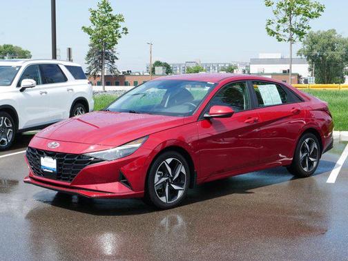2023 Hyundai ELANTRA SEL